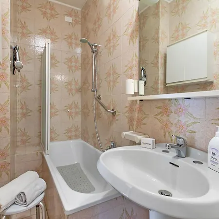 Sweet Silvana - With Terrace & Parking - Happy * Sanremo