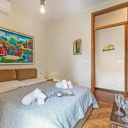 Sweet Silvana - With Terrace & Parking - Happy *