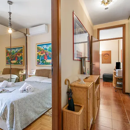 Apartmán Sweet Silvana - With Terrace & Parking - Happy *